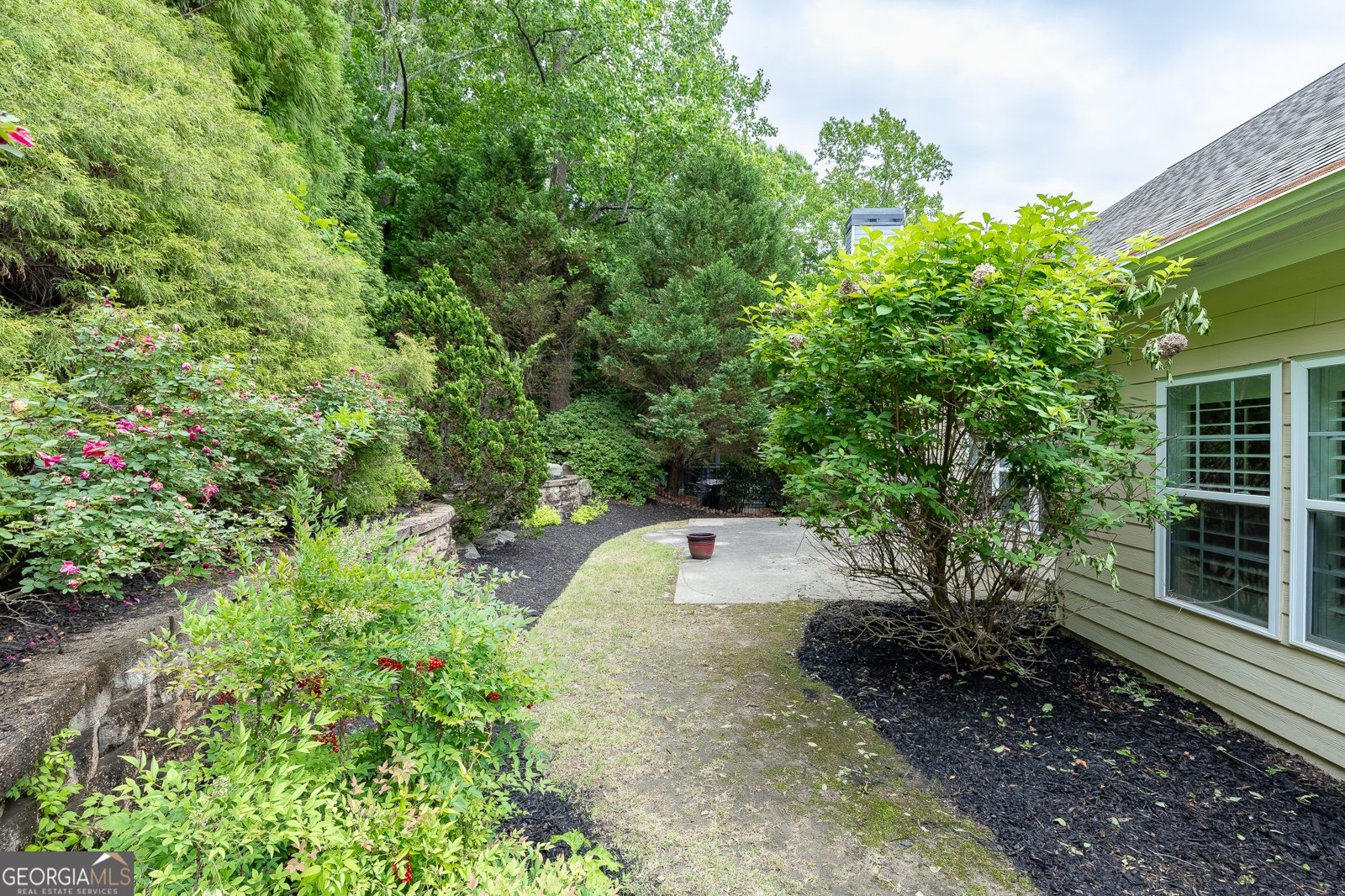 7042 Tree House Way Flowery Branch - Photo 44