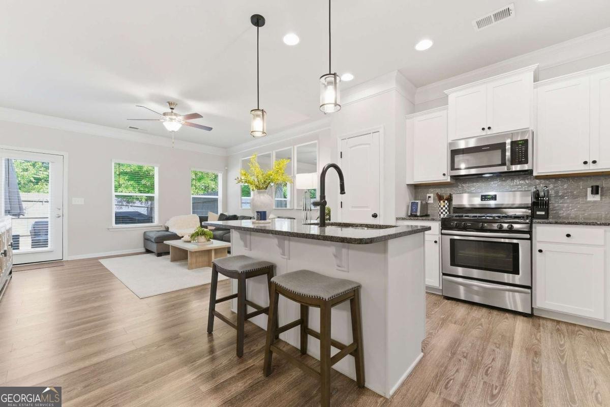 153 Hickory Village Circle Canton - Photo 10