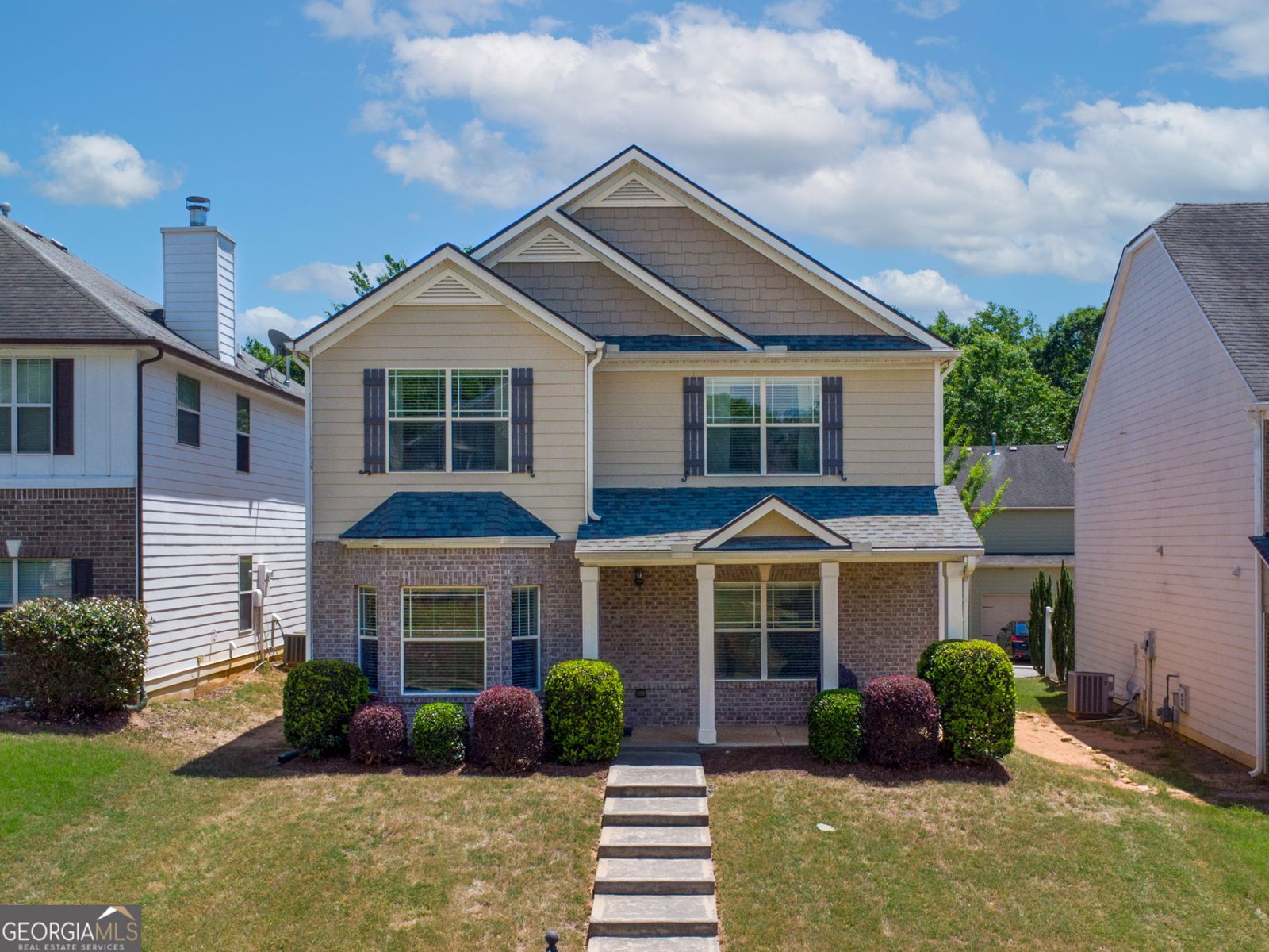 151 Stillwood Drive Newnan - main photo