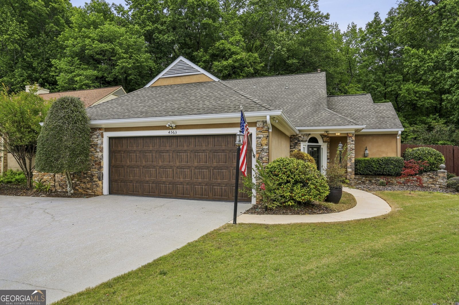 4563 Village Drive Atlanta - main photo