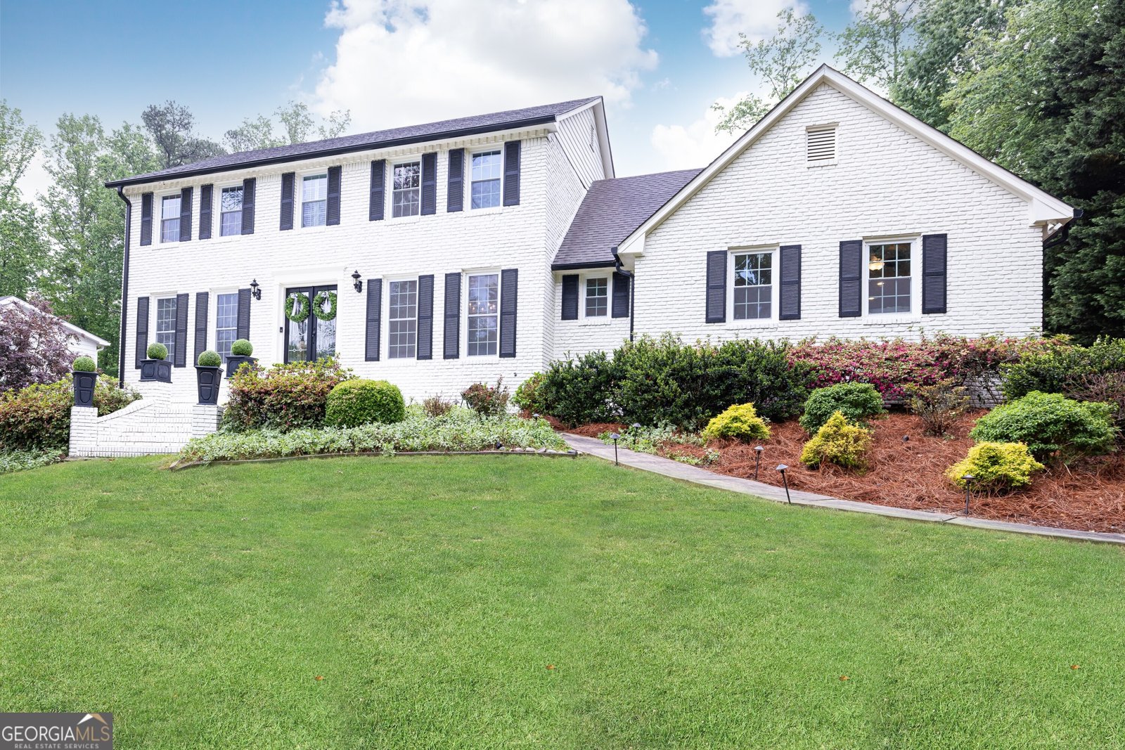 4748 Karls Gate Drive Marietta - main photo