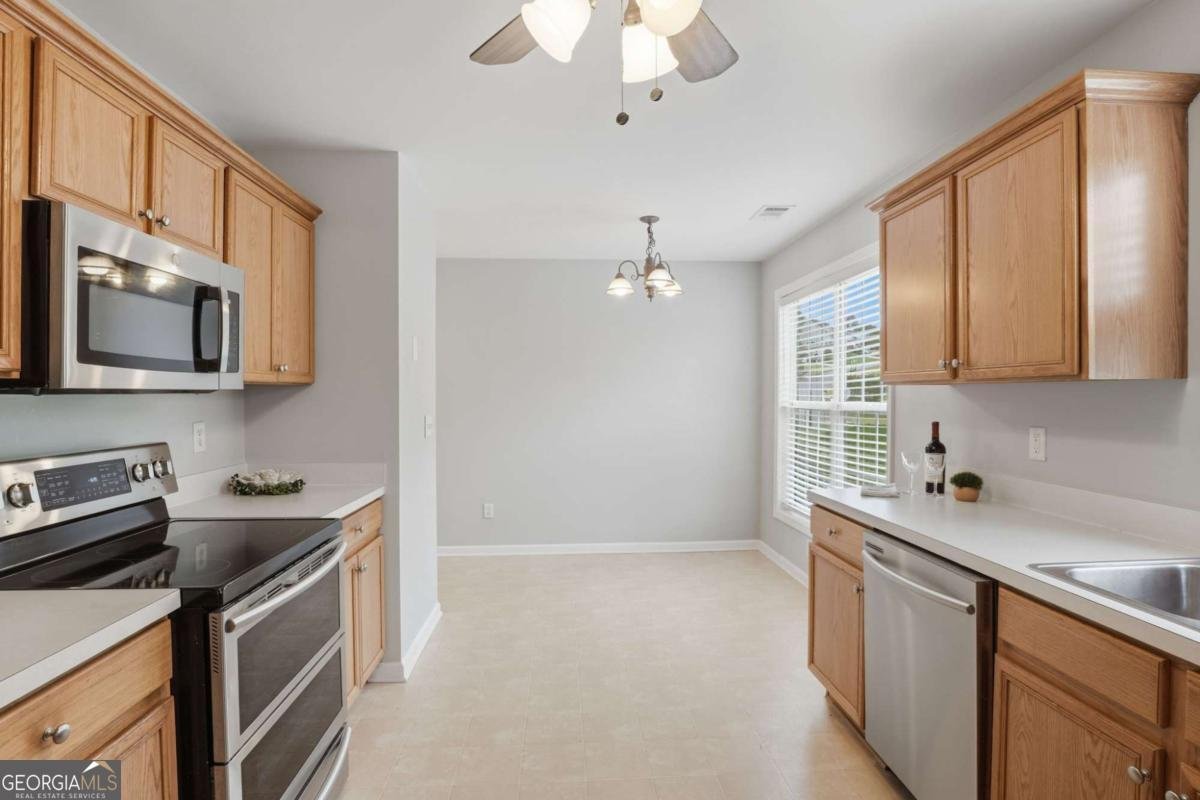 8790 Baycreek Lane Gainesville - Photo 12