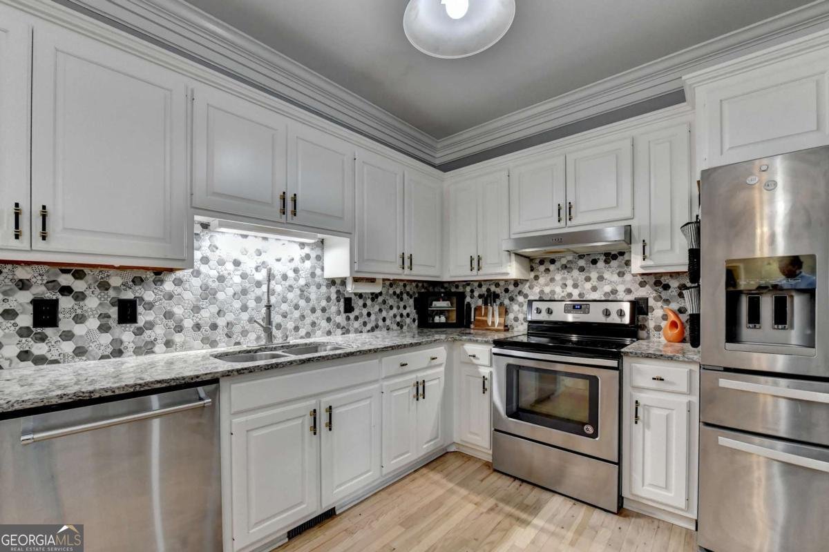 4738 Thunder River Drive Gainesville - Photo 10