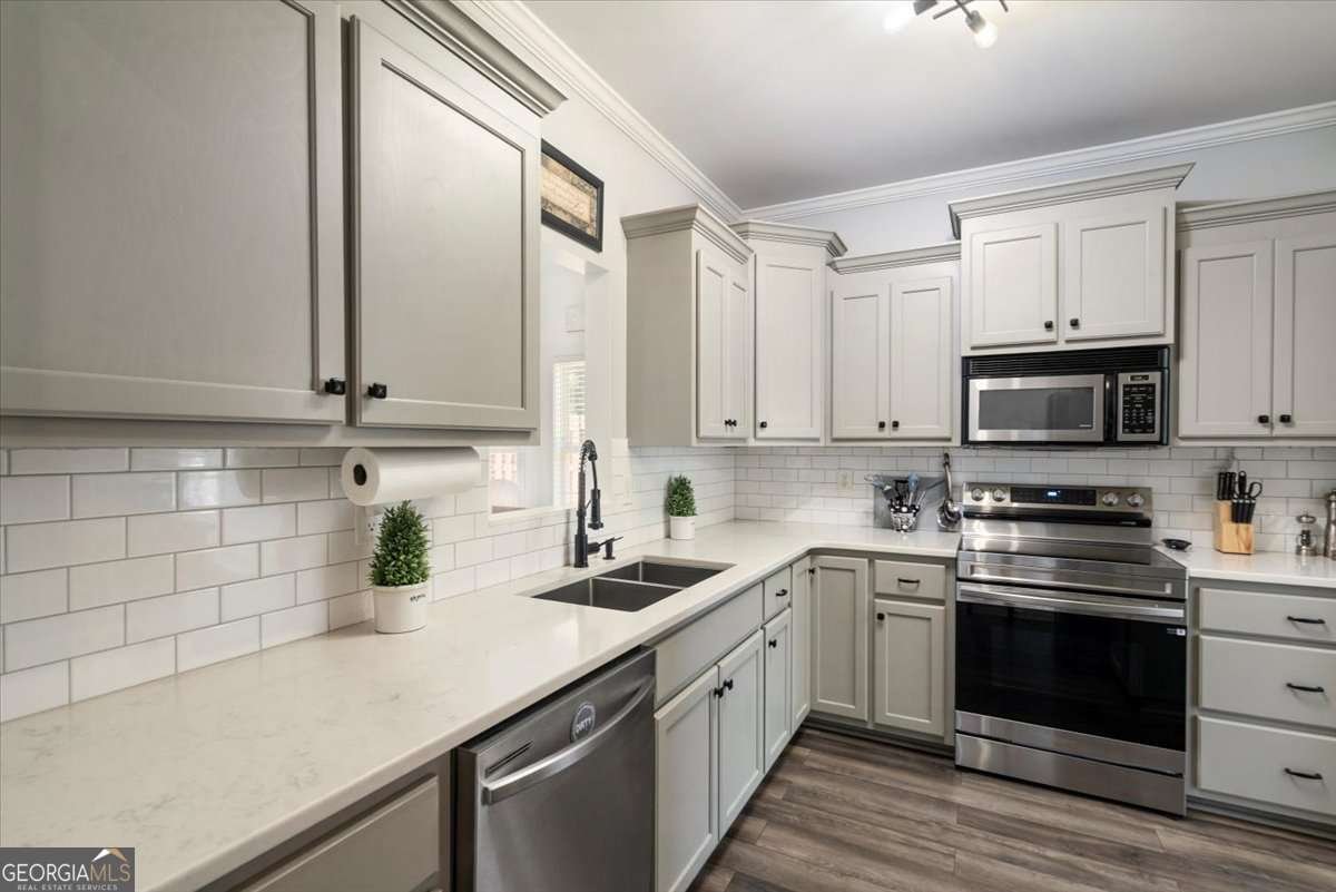 1090 Brookshire Court Bogart - Photo 7