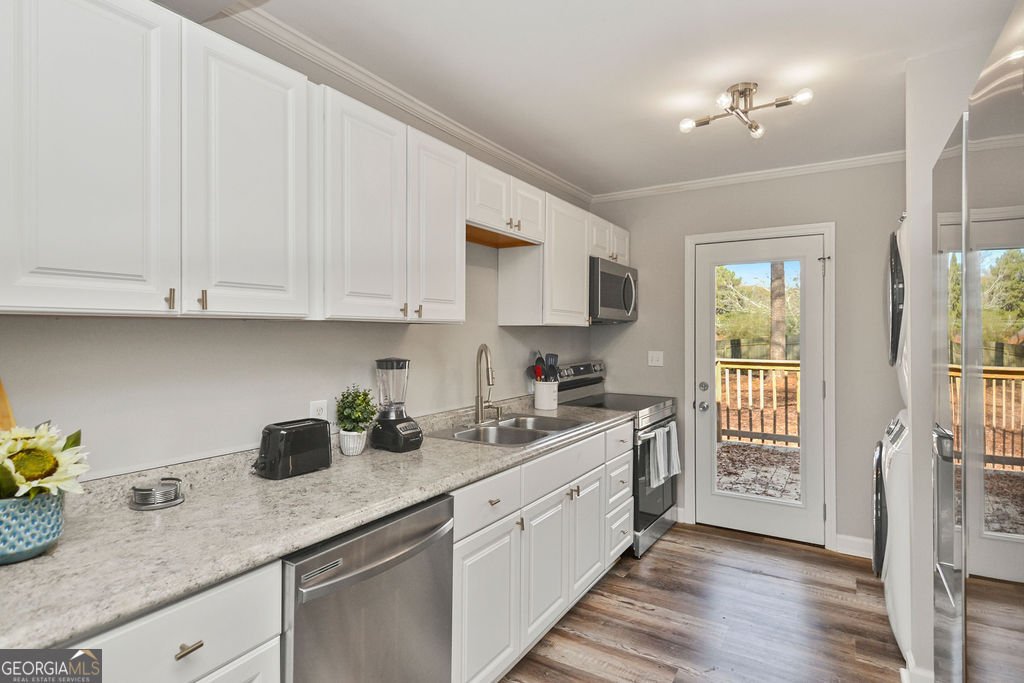 1917 Spring Avenue East Point - Photo 8