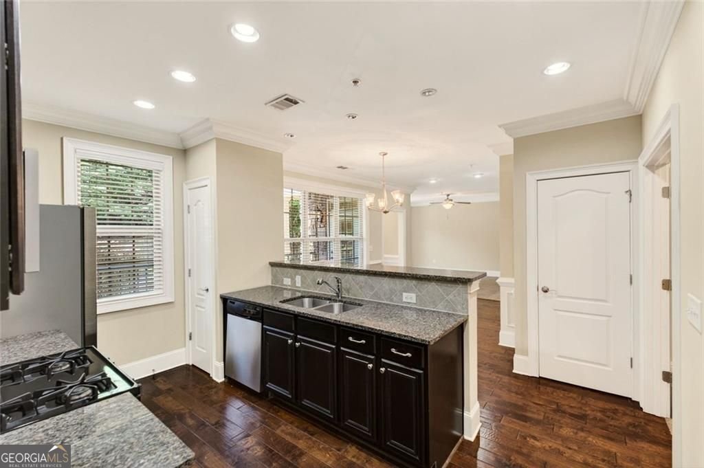 2300 Peachford Road Dunwoody - Photo 14