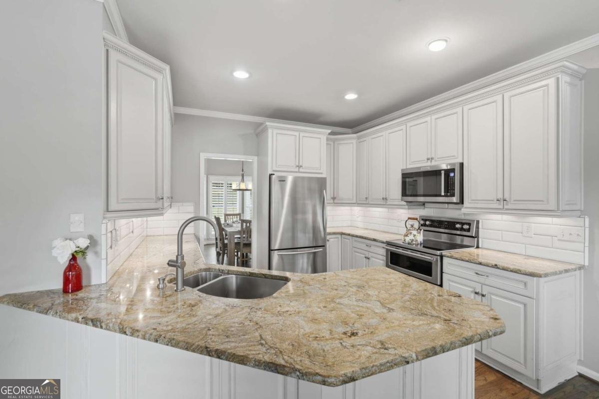 405 Briars Bend Alpharetta - Photo 16