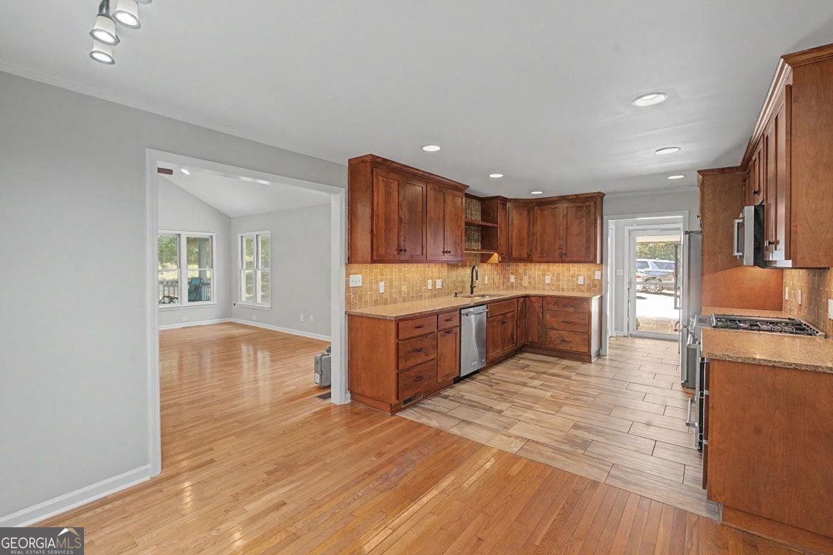 1530 Robinhood Road Watkinsville - Photo 9