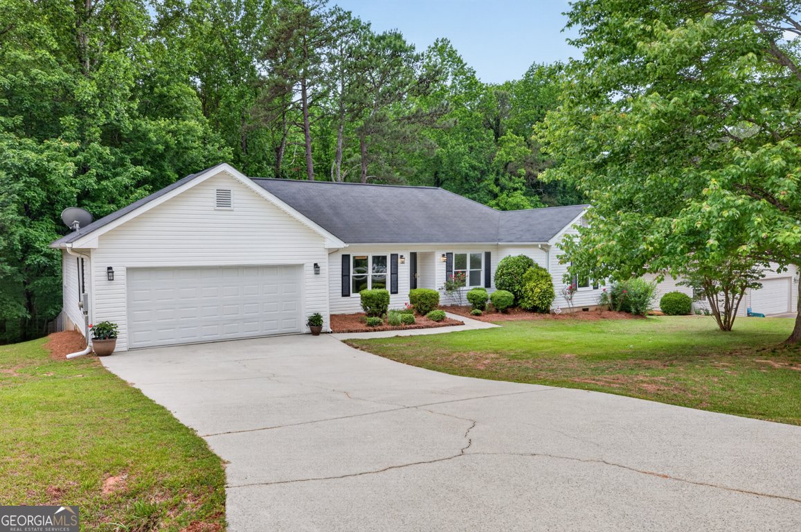 4405 Nohl Crest Lane Flowery Branch - Photo 1