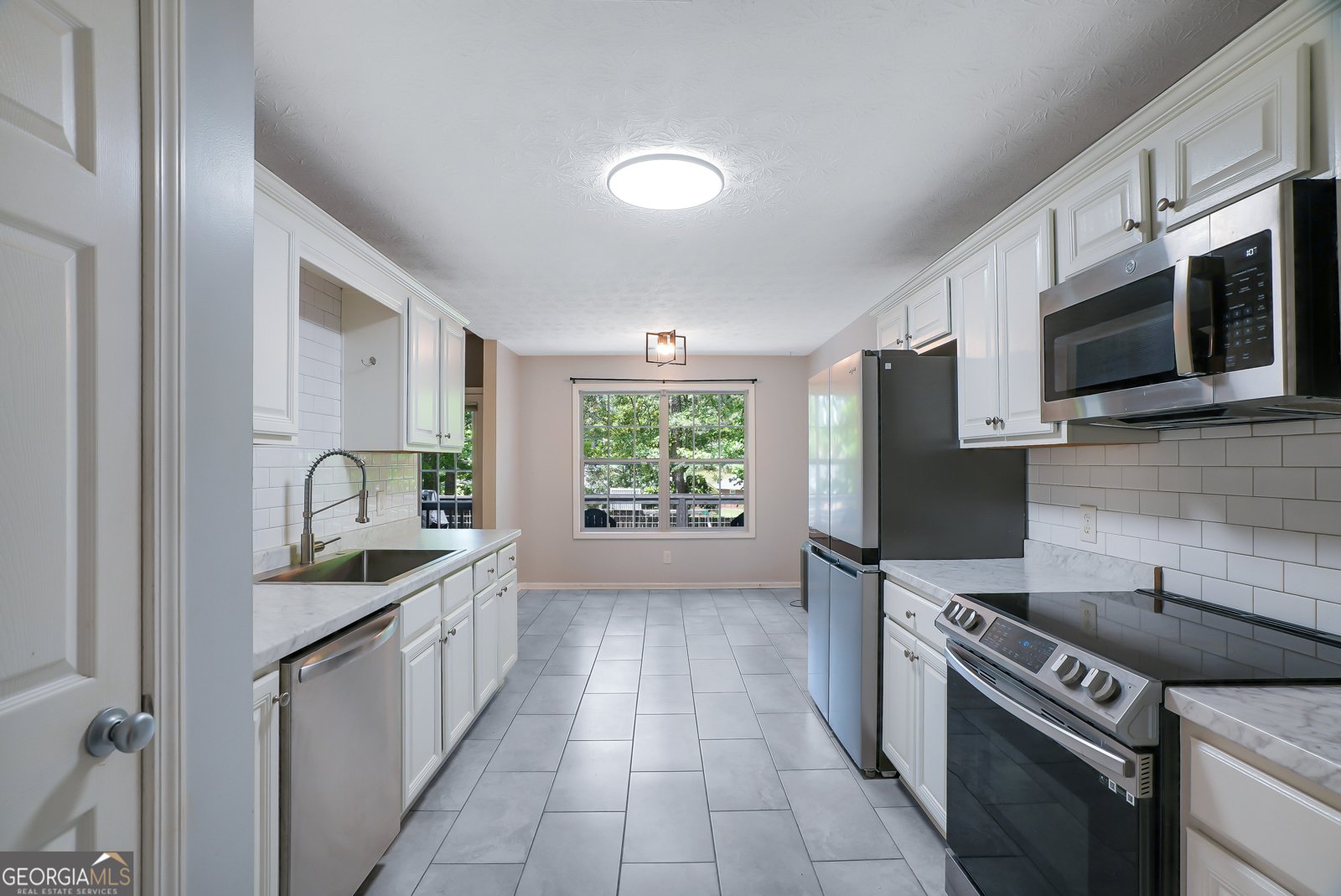 1419 Rainbow Circle Griffin - Photo 15