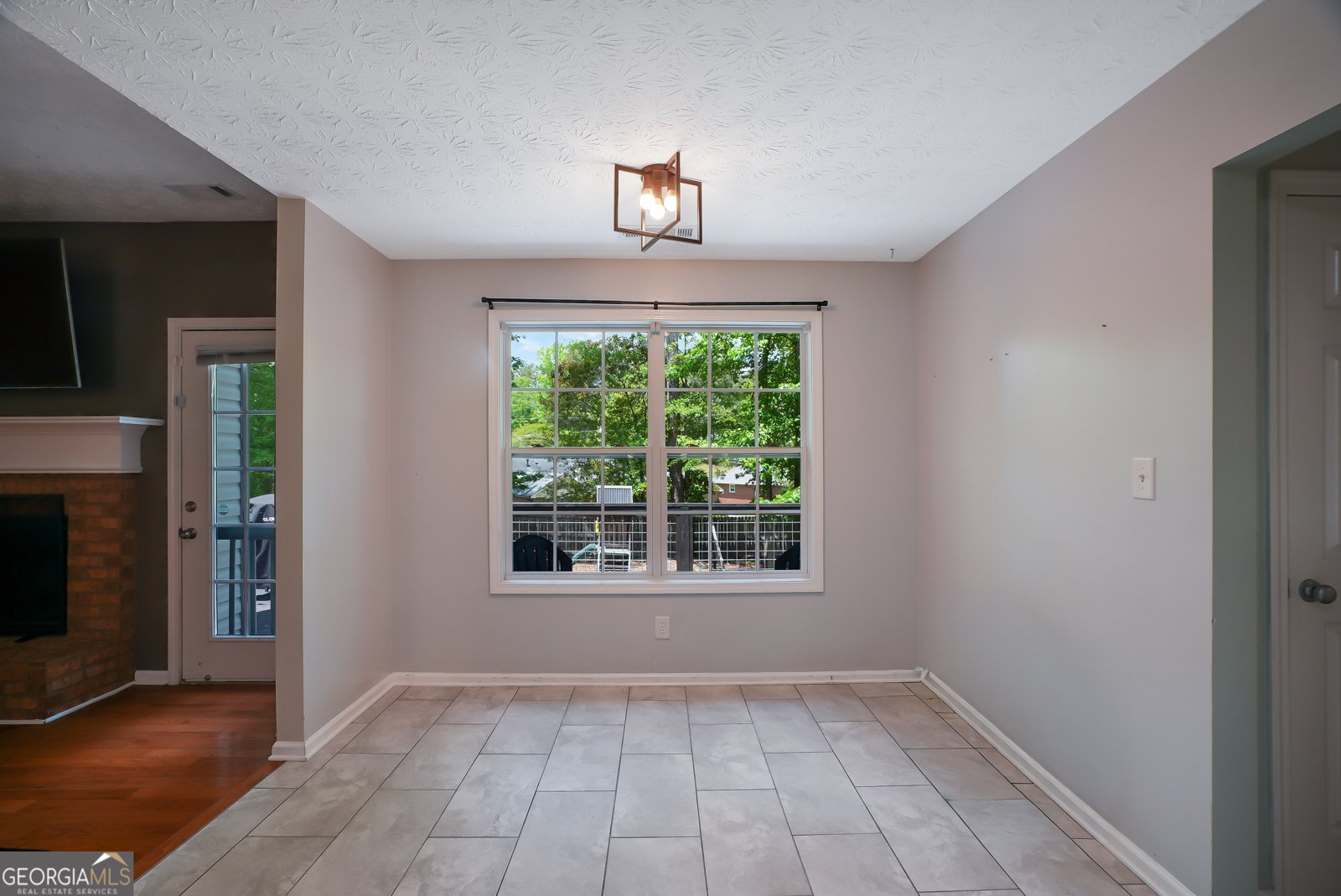 1419 Rainbow Circle Griffin - Photo 17