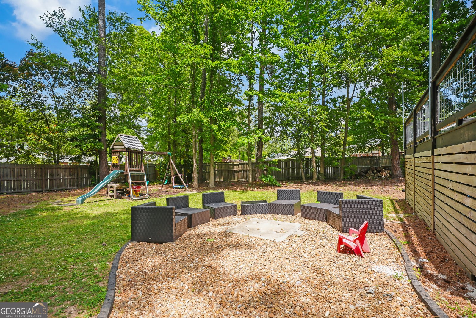 1419 Rainbow Circle Griffin - Photo 32