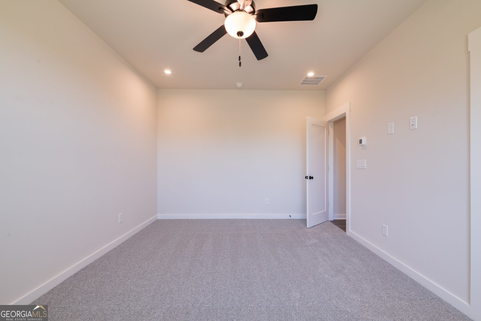 152 Henley Street Canton - Photo 16