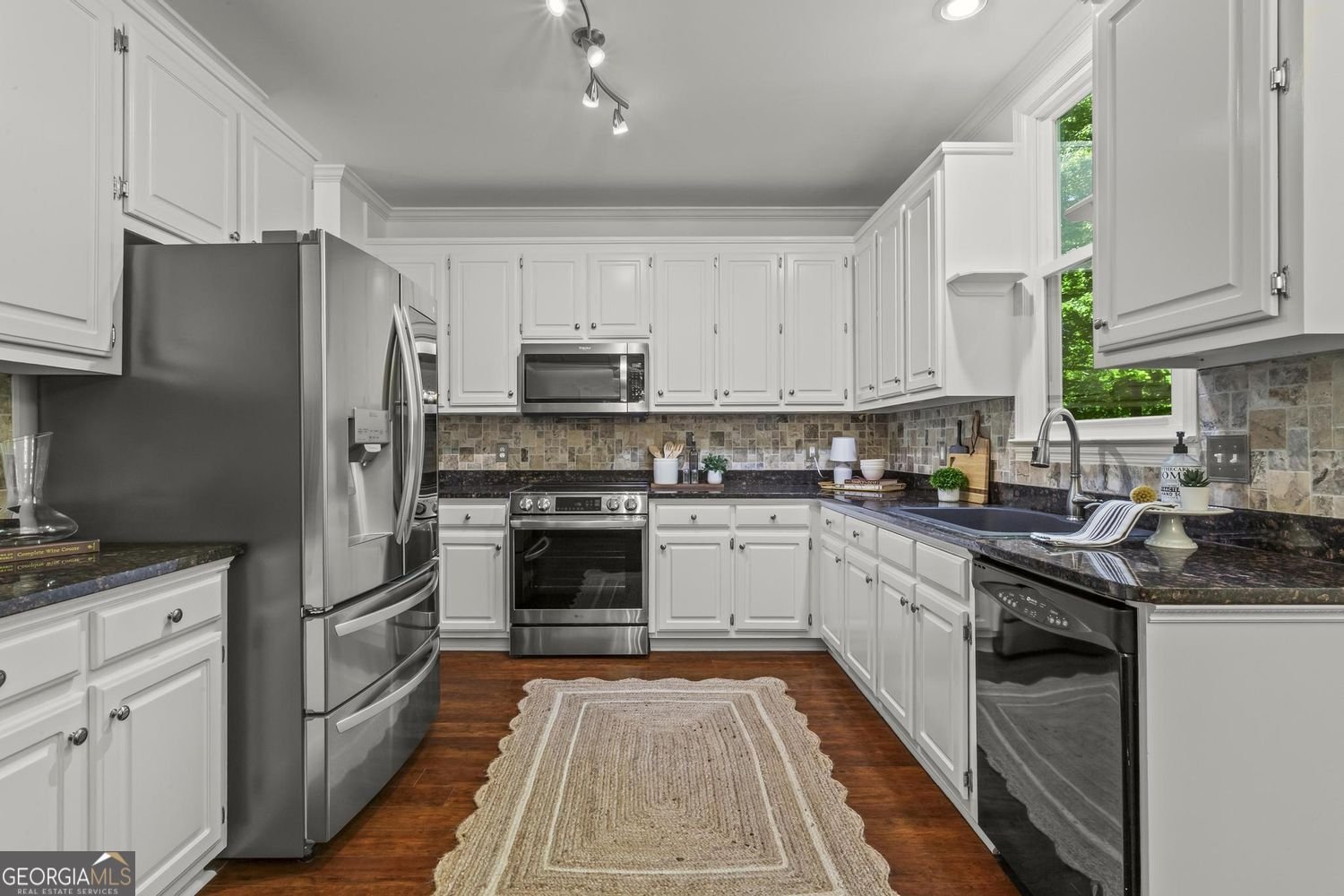 1295 Ashworth Avenue Marietta - Photo 17