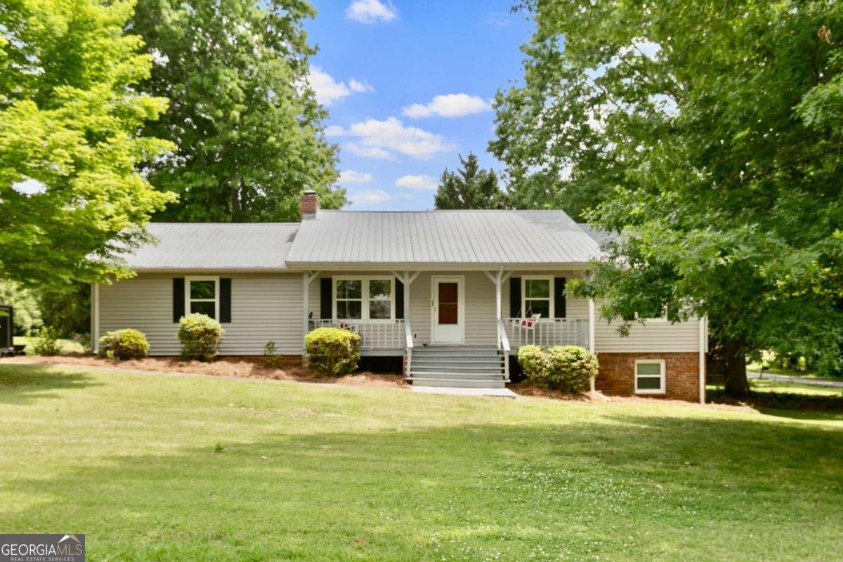 765 Aiken Drive Dallas - main photo