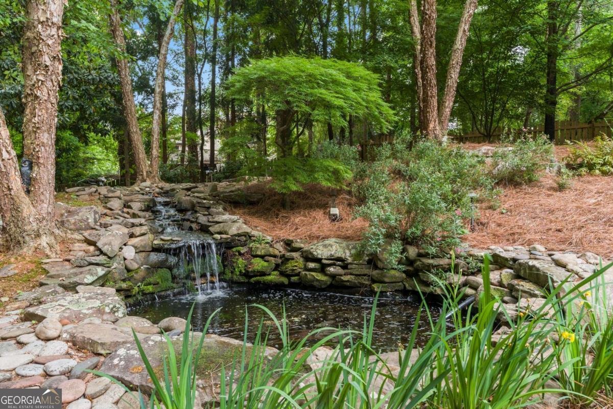 2891 Wynfair Drive Marietta - Photo 7