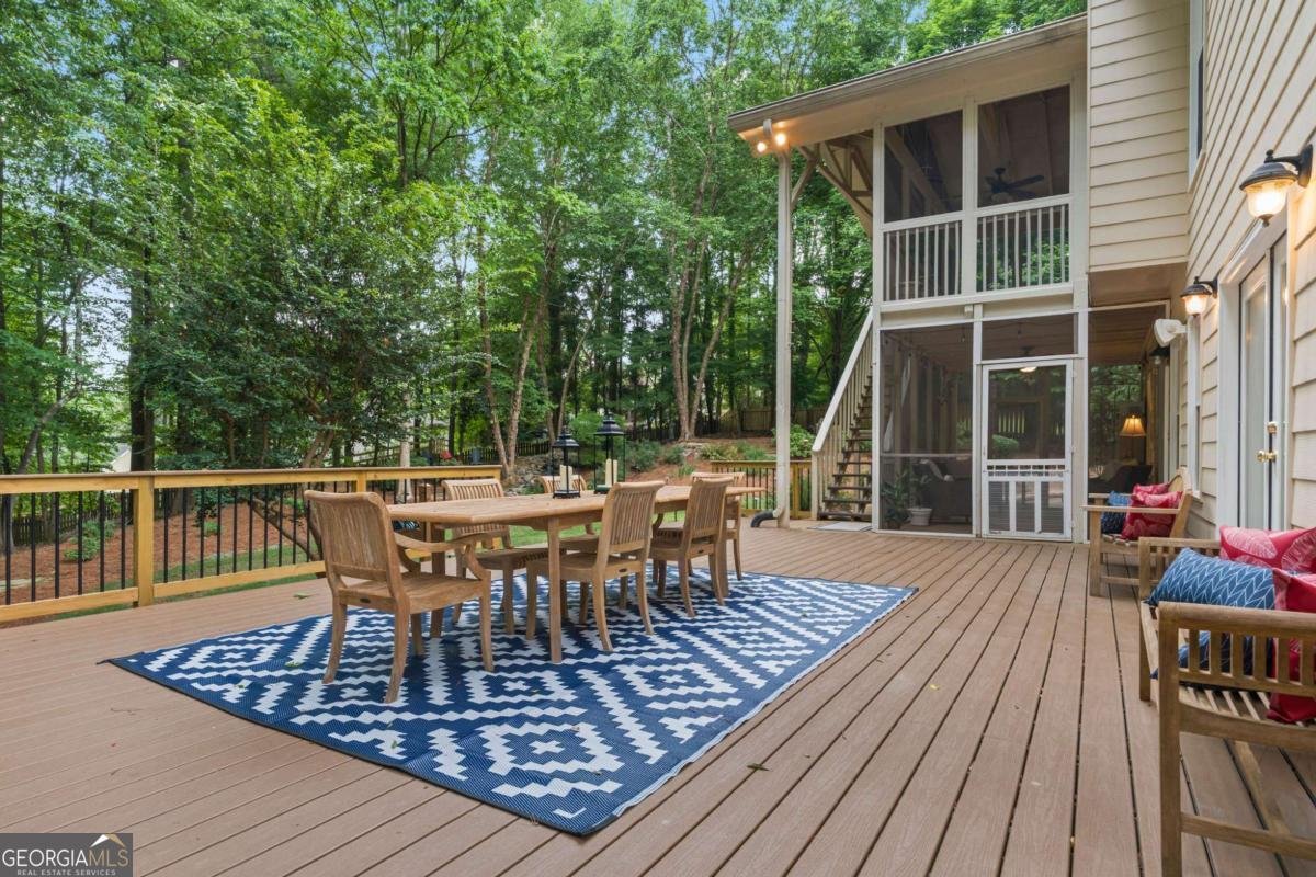 2891 Wynfair Drive Marietta - Photo 9