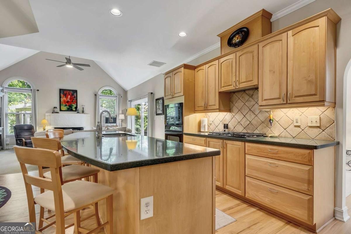 1104 Fox Creek Court Woodstock - Photo 11