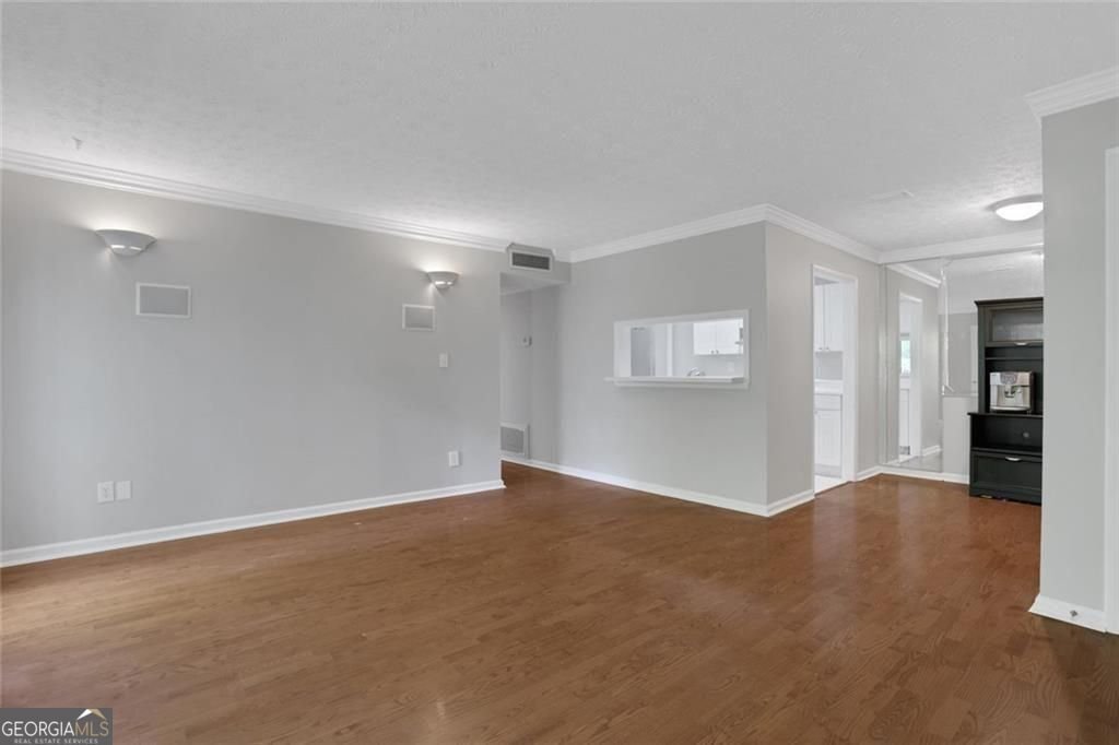 407 Summit North Drive Atlanta - Photo 7