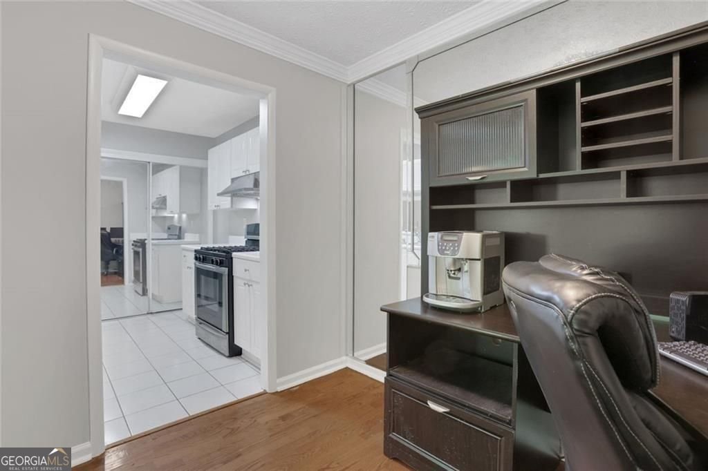 407 Summit North Drive Atlanta - Photo 9
