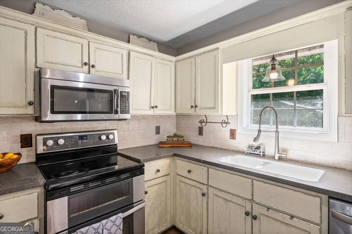 340 Brody Drive Resaca - Photo 11