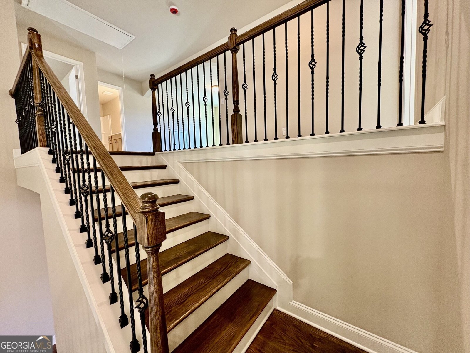 1056 Lakeviewe Oaks Court Grayson - Photo 27