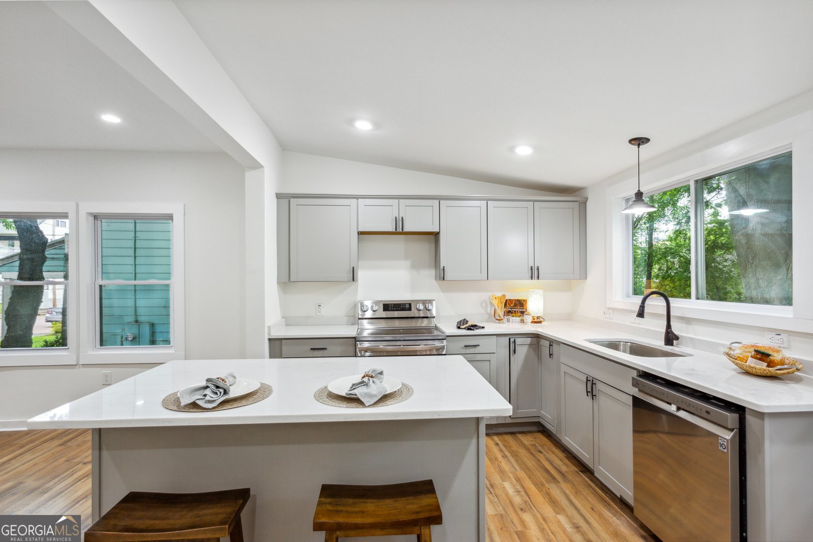 698 Garibaldi Street Atlanta - Photo 8