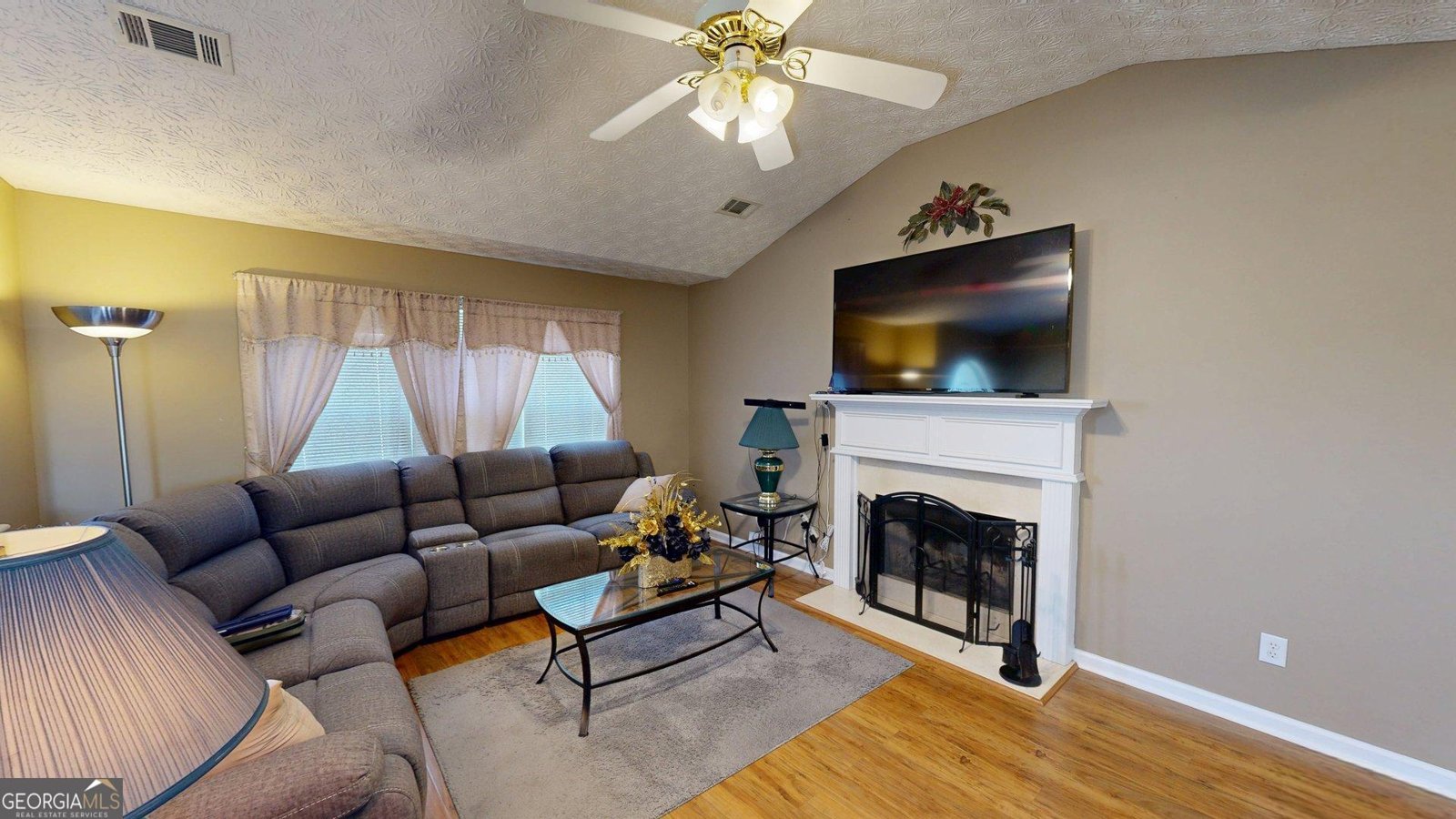 100 Hawthorn Drive Carrollton - Photo 8