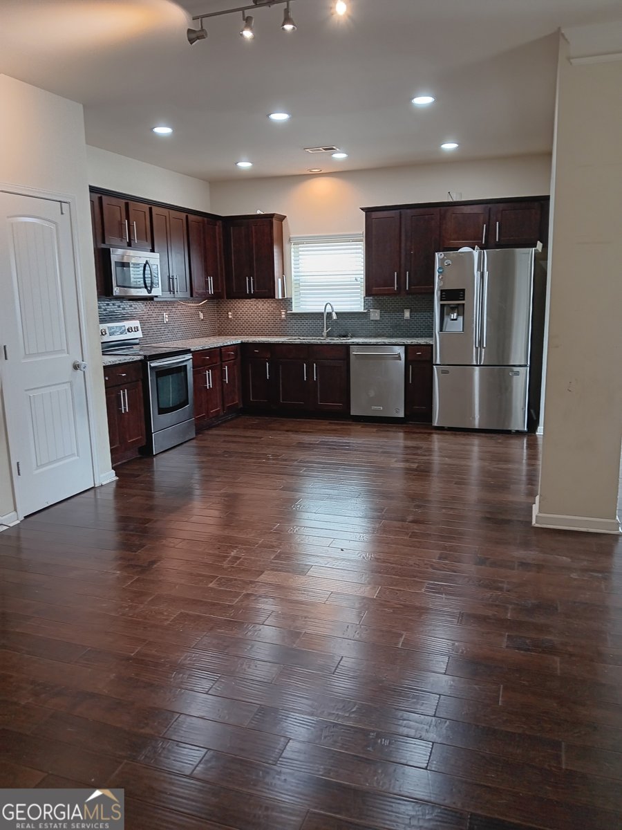 413 Easley Drive Lawrenceville - Photo 7