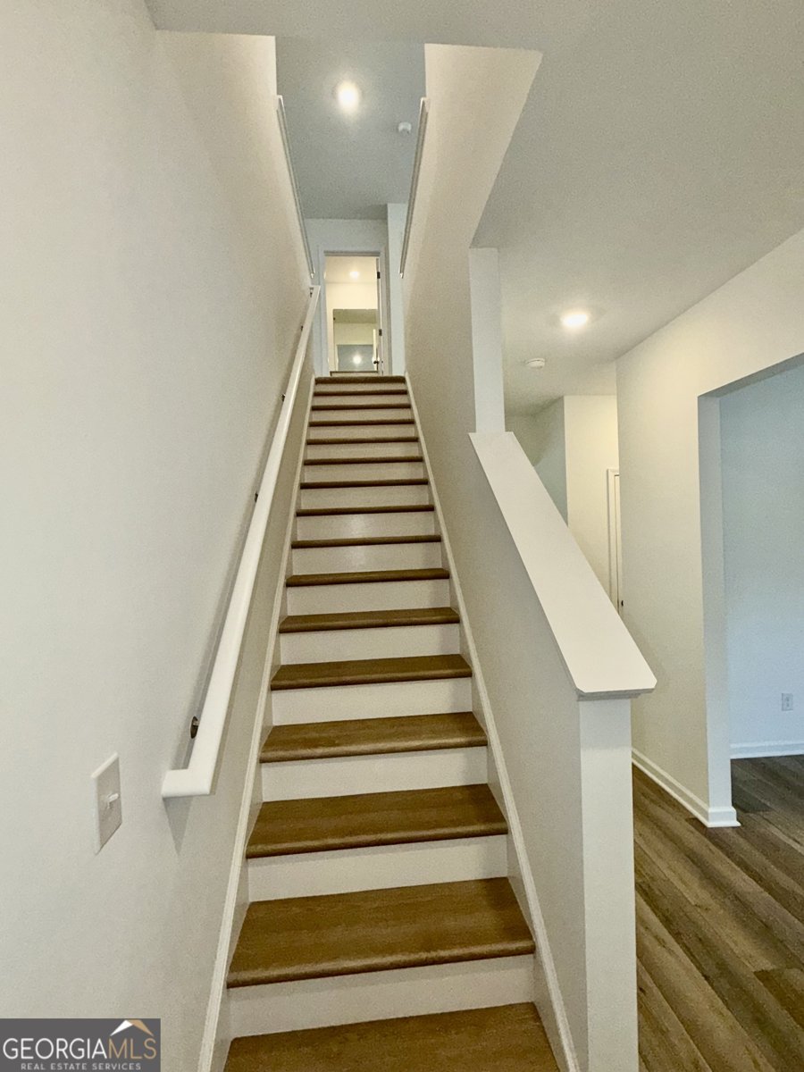 291 Pondview Drive Athens - Photo 14