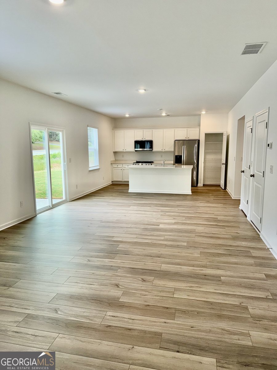 291 Pondview Drive Athens - Photo 6