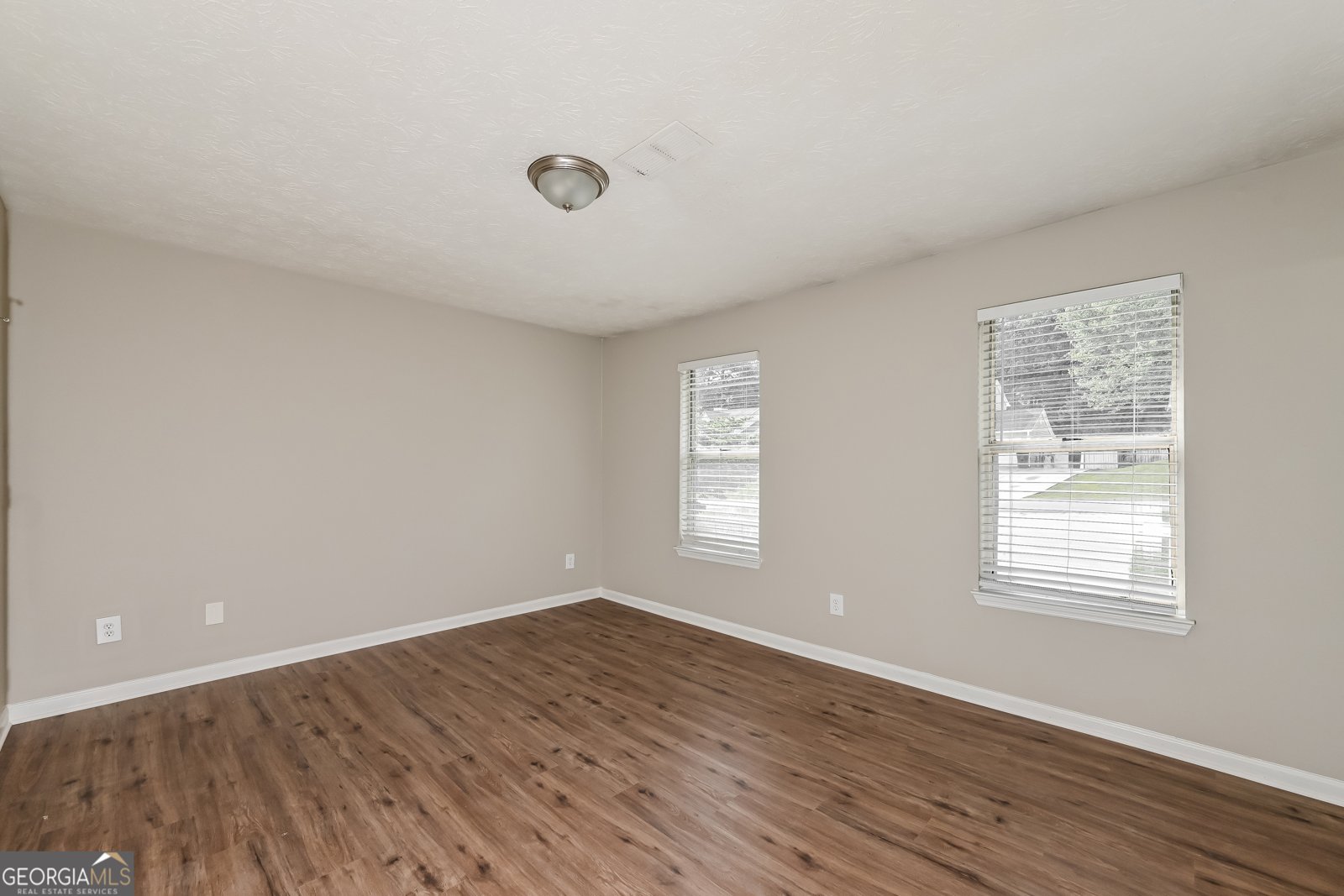 3091 Dowry Drive Lawrenceville - Photo 10