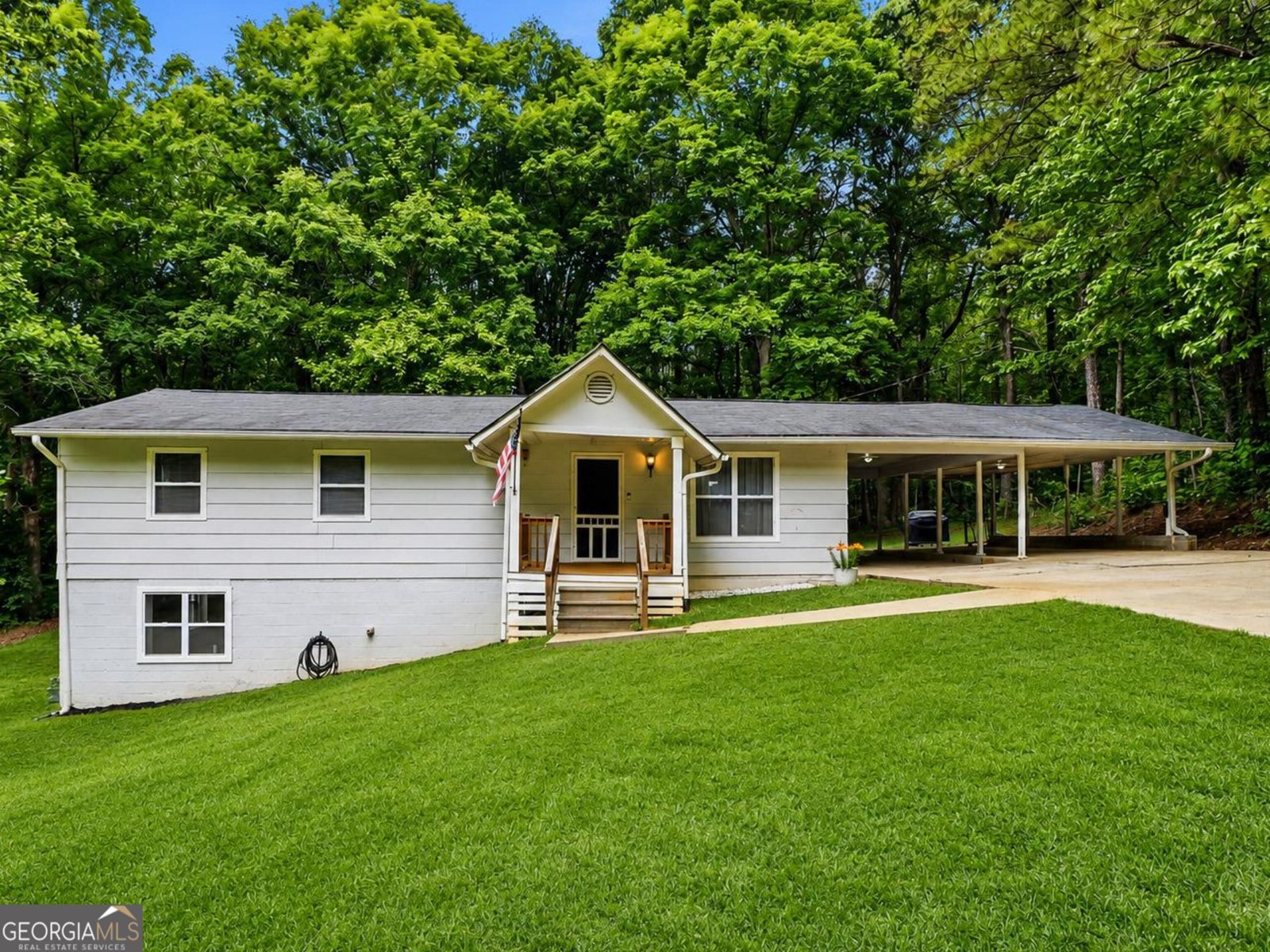 80 Sunnyland Drive Newnan - main photo