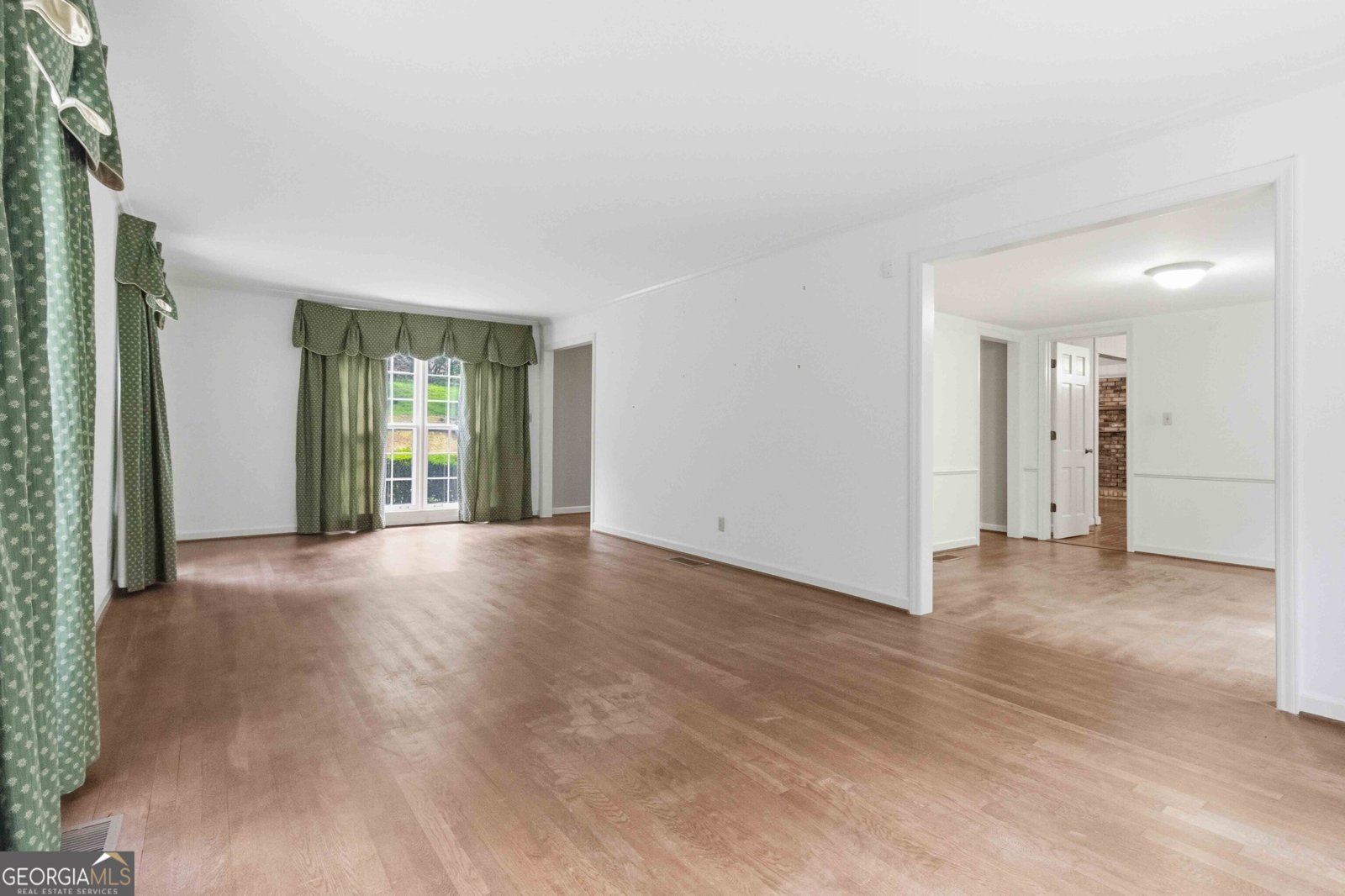 1840 Spalding Drive Sandy Springs - Photo 10