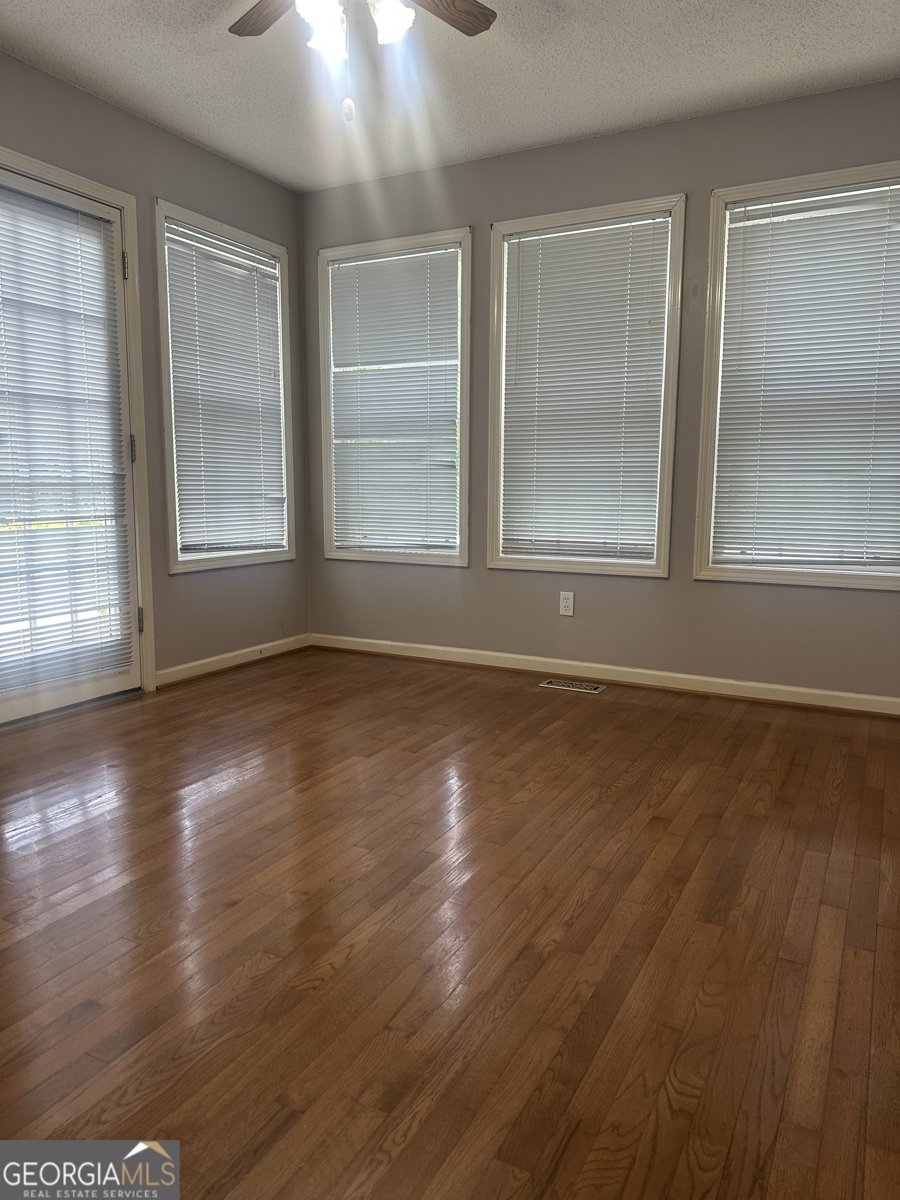 384 SAM BROWN BLVD COMMERCE - Photo 12
