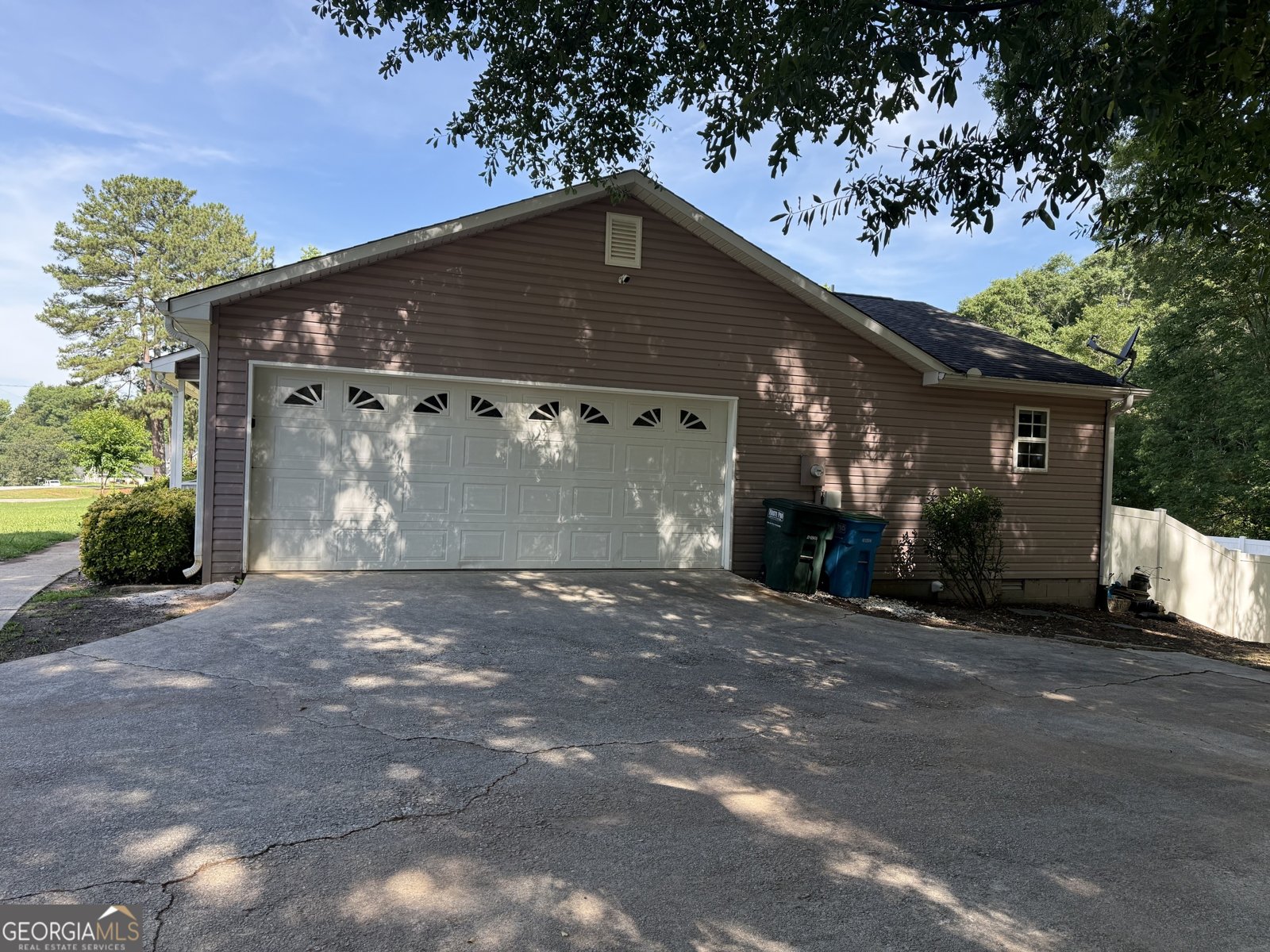 384 SAM BROWN Boulevard Commerce - Photo 28