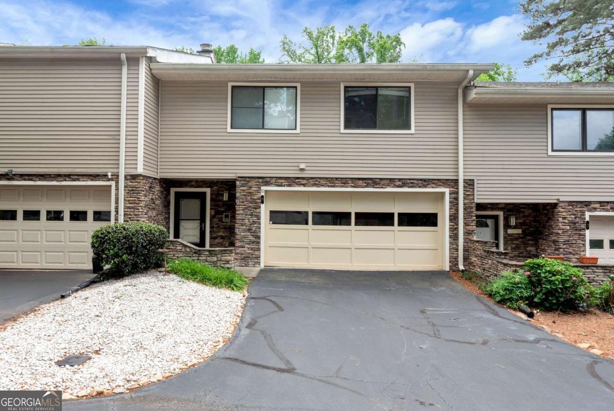 5 Basswood Circle Atlanta - main photo