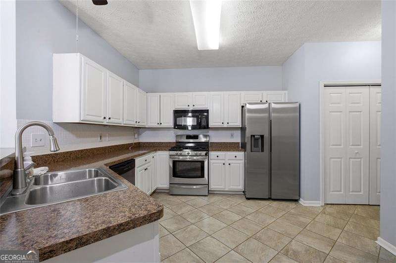 3732 Villa Springs Circle Powder Springs - Photo 14