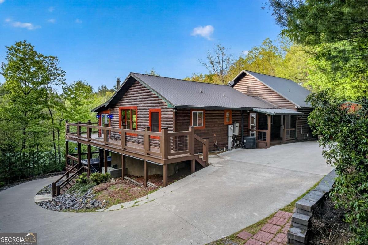 19 The Forest Road Blue Ridge - main photo