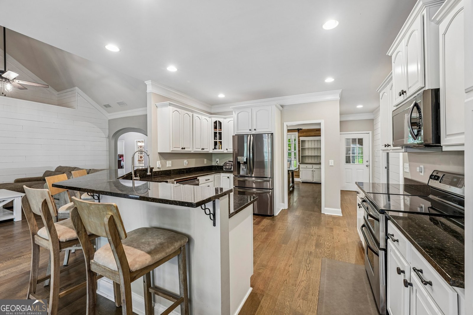 5925 Cantrell Circle Cumming - Photo 16