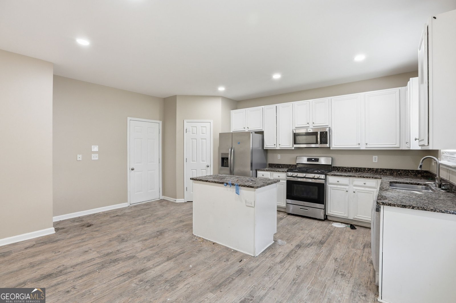 4968 Locherby Drive Fairburn - Photo 10