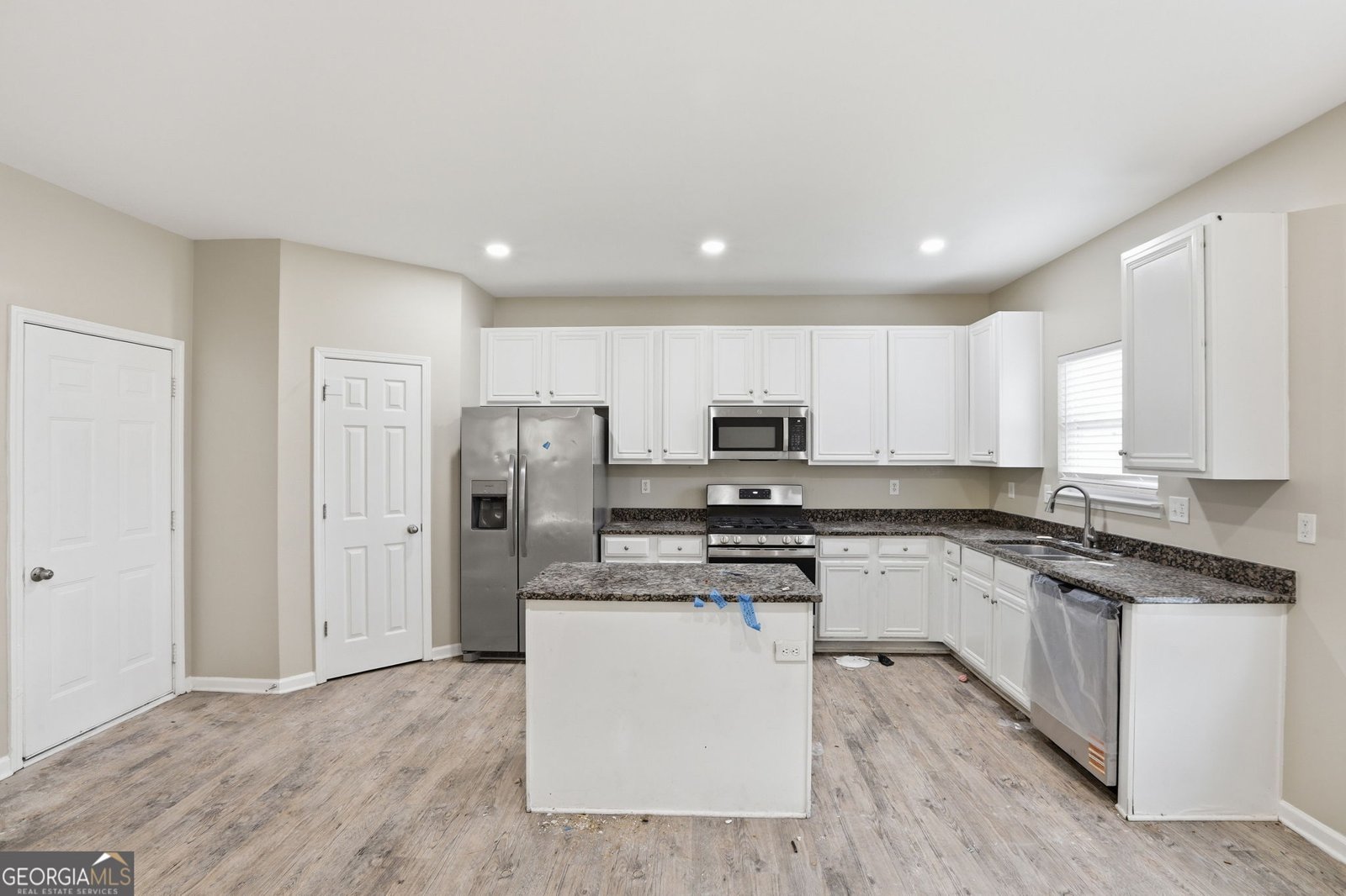4968 Locherby Drive Fairburn - Photo 9