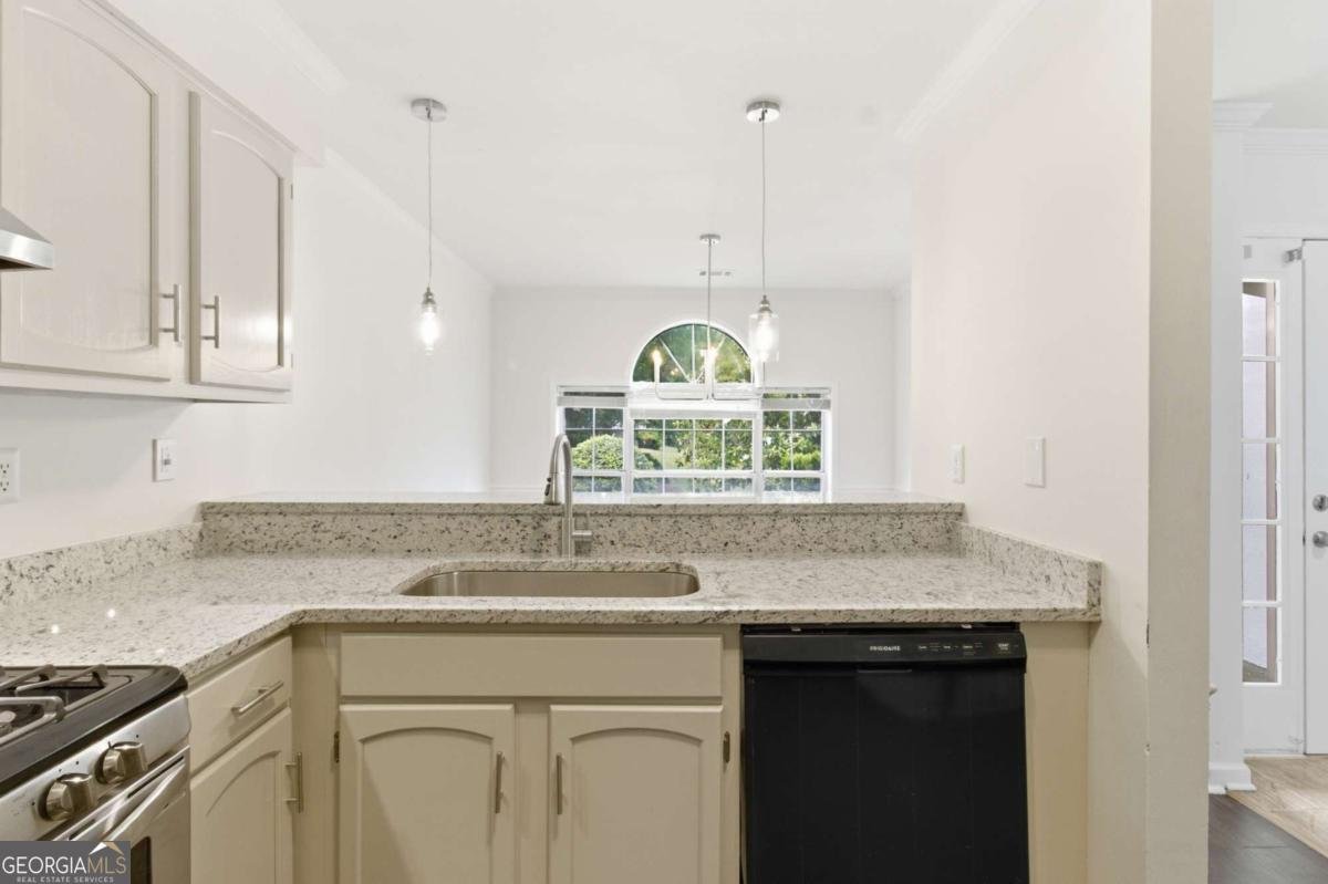 3747 Wetherburn Drive Clarkston - Photo 9