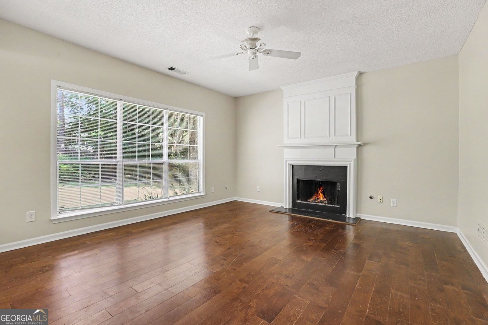 3745 Deauville Way Cumming - Photo 8
