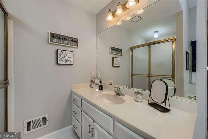 152 Oakwood Hills Drive Suwanee - Photo 17