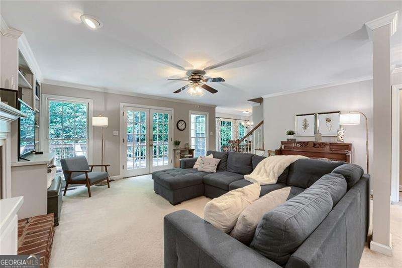 152 Oakwood Hills Drive Suwanee - Photo 6