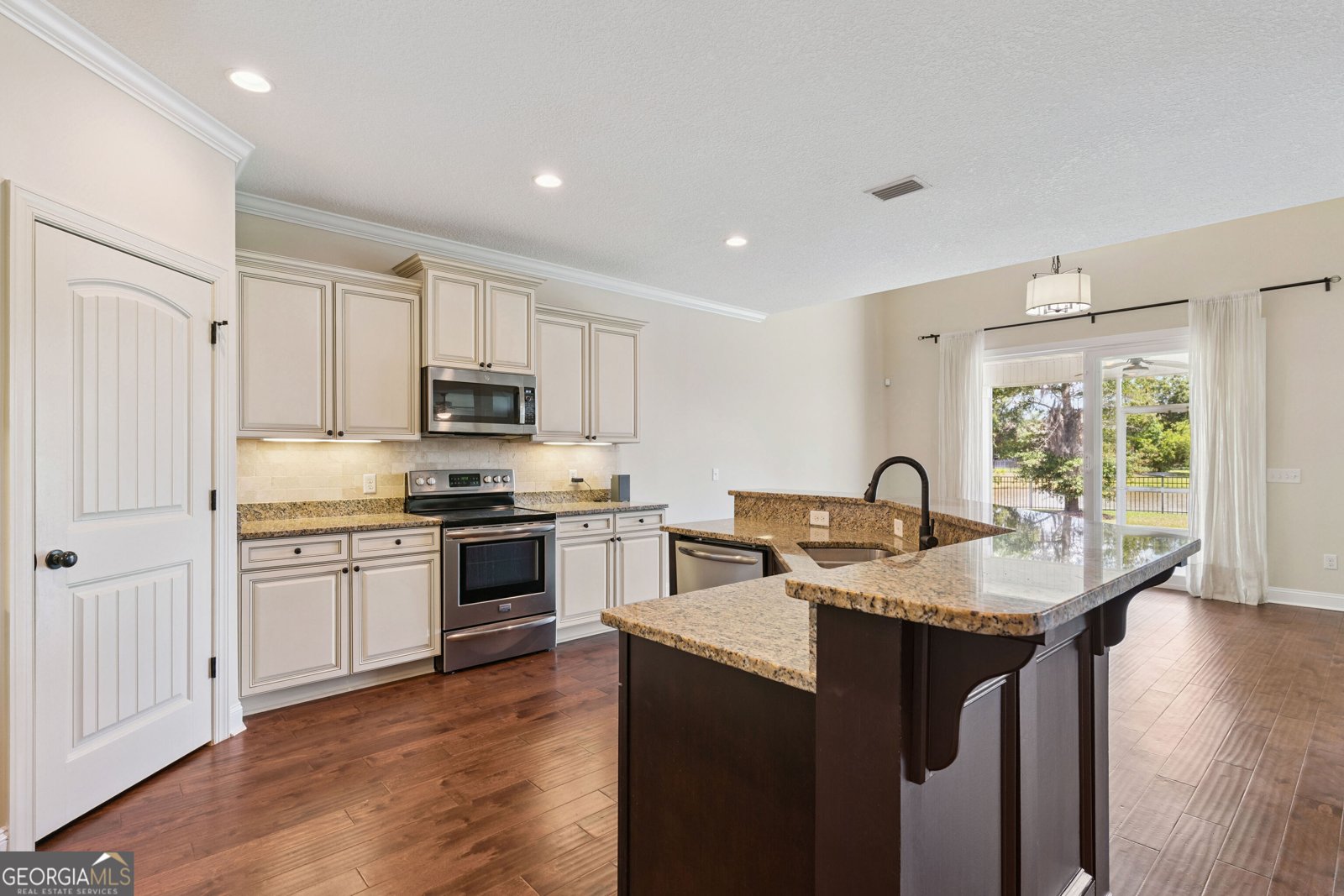 505 Belmont Circle Brunswick - Photo 10