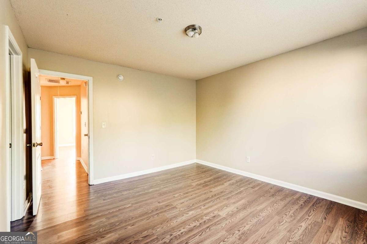 2837 Laurel Ridge Circle East Point - Photo 9