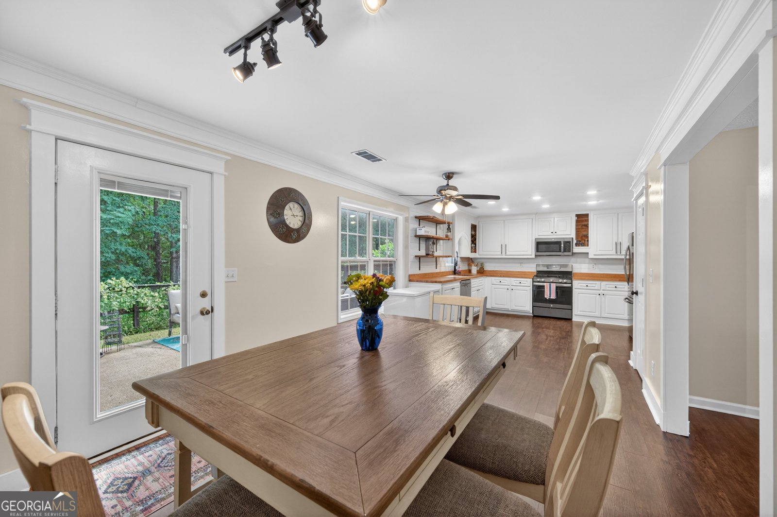 6250 Glen Port Circle Flowery Branch - Photo 9