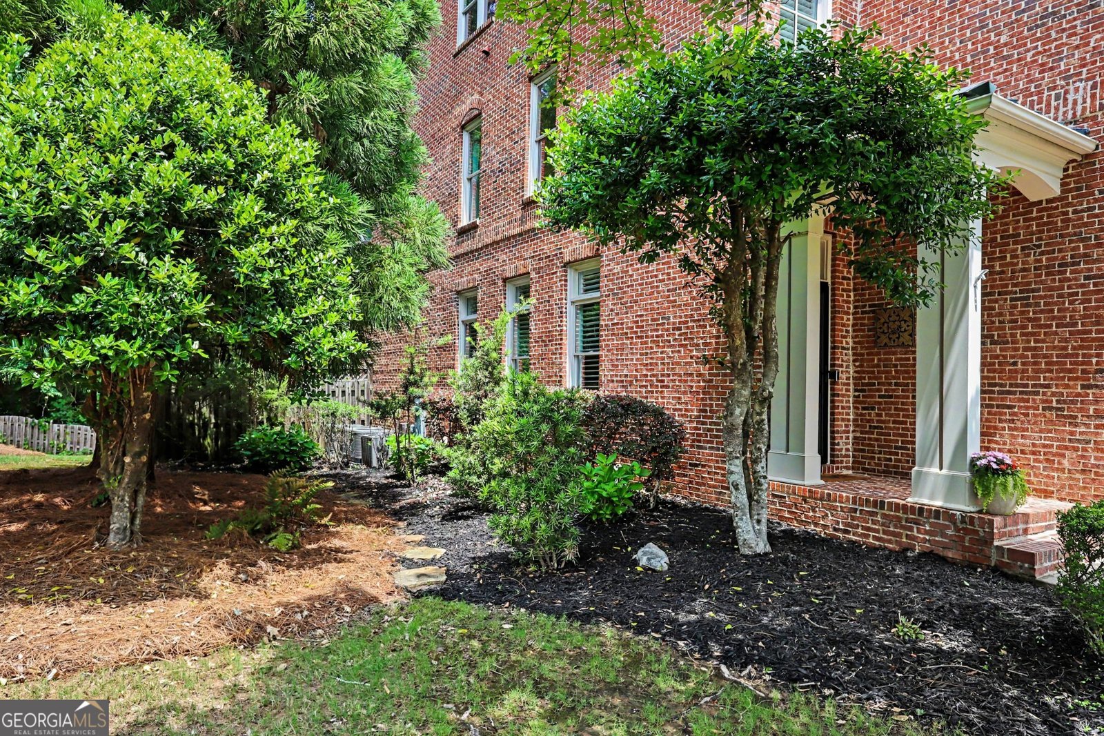 6070 Narcissa Place Johns Creek - Photo 9